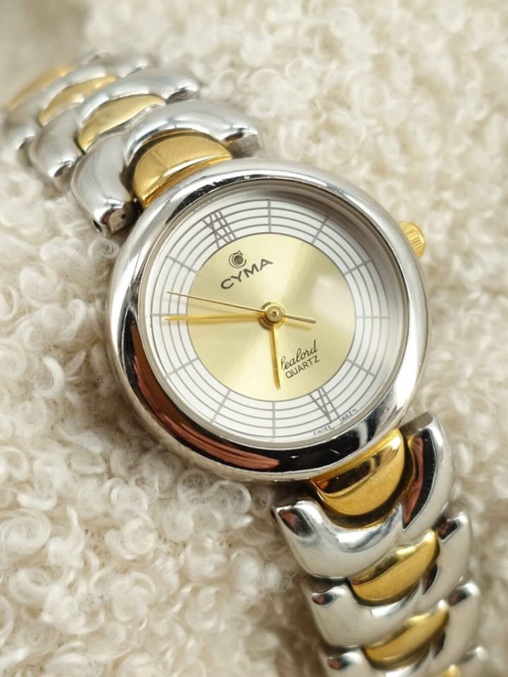 Cyma Sealord Ladies Watch Quartz 432 Swiss Two Tone Vintage 23mm New Battery